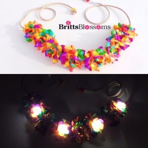 Rainbow Rose Blossom with 4 white LED lights